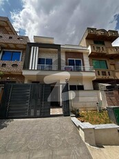 4 Marla 25x40 Brand new luxury house for Sale prime location of G-13 isb G-13