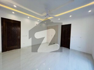 5 Marla brand new luxury flat available for rent in formanites housing society Lahore Formanites Housing Scheme