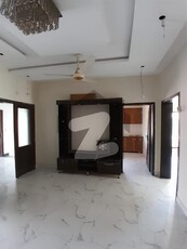 8 Marla upper portion for rent umer block Bahria town Lahor Bahria Town Sector B