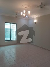 APARTMENT IS AVAILABLE FOR SELL DHA PHASE 2 1800 SQ.FT DHA Phase 2 Sunset Boulevard Commercial Area