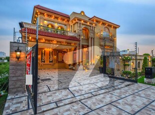 **Luxurious 1 Kanal House For Sale In DHA Phase 6, Lahore Prime Location Near Park** DHA Phase 6