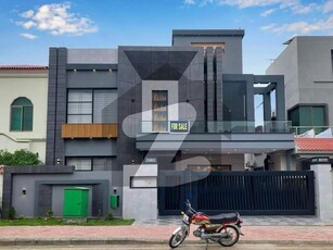 Luxurious Designer 10.66 Marla brand new House For Sale in Bahria Town Lahore Bahria Town Gulbahar Block