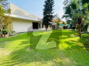Luxurious Villa Front Back Garden On Extremely Prime Location Available For Rent In Islamabad F-8/4