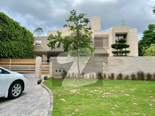 Luxury Designer 6 BHK Bungalow F-8