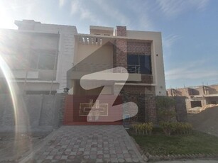 Prime Location DHA Defence House For sale Sized 5 Marla DHA Defence