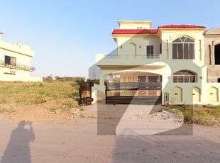 Sector C1 Size 10 marla brand new house main boulevard available for sale Bahria Enclave Sector C1