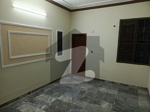 Spacious 10 Marla House Available For rent In Samanabad - Block N Samanabad Block N