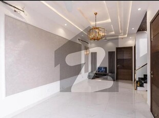 1 KANAL UPPER PORTION AVAILABLE WITH GAS FOR RENT IN DHA PHASE 6 LAHORE DHA Phase 6