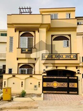5 Marla house for rent Bahria Town Phase 8 Ali Block