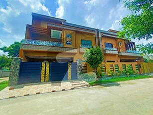 10 Marla Facing Park Brand New Modern Corner And Non Corner Pair Of House Available For Sale In Air Line Socity Airline Housing Society