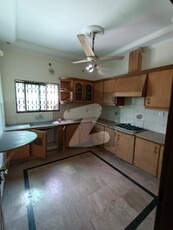 TEEN MARLA UPPER PORTION AVAILABLE FOR RENT IN DHA LAHORE DHA Phase 3 Block Z