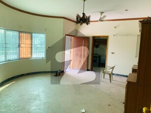 TEEN MARLA UPPER PORTION AVAILABLE FOR RENT IN DHA PHASE 1 DHA Phase 1 Block P