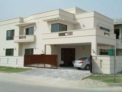 1 KANAL CORNER House In Sector F-11/4 Islamabad