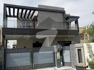 17 Marla Hot Location Luxury House Available for sale In Eden City Lahore Eden City