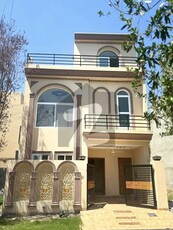 3 MARLA MODERN DESIGN HOUSE AVAILABLE AT MOST BEAUTIFUL PRIME LOCATION FOR SALE IN NEW LAHORE CITY PHASE 2. Zaitoon New Lahore City