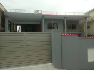 1 kanal double story house with 6 Bed and Bathroom for Sale