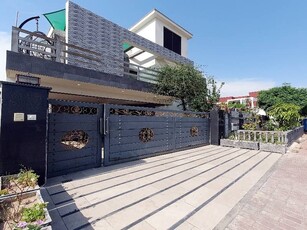 1 Kanal House Is Available For Sale In Bahria Town Phase 8 Block B Rawalpindi