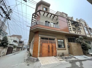 4.5 marla corner house for sale
