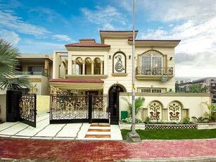 Corner Luxurious Designer 1Kanal Brand New House For Sale in Bahria Town Lahore