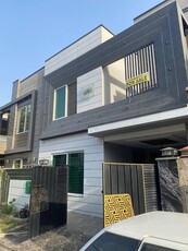 Five Marla Brand New Double Storey House in Bahria Town Lahore