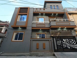 On Excellent Location House Of 5 Marla Available In Afshan Colony
