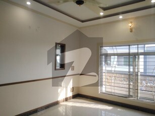 10 Marla House Situated In Bahria Town Phase 8 For sale Bahria Town Phase 8