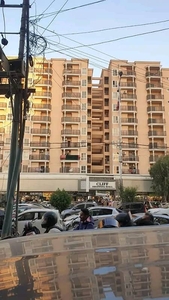 Clifton Block-8 Main Teen Talwar Gulf Residency & Cliff Residency Flat Available for Sale