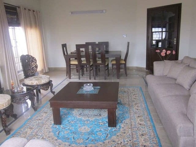 HOUSE AVAILABLE FOR SALE IN BANIGALA