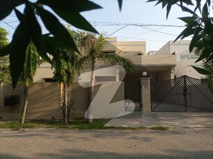 01-Kanal 04-Bedroom's Brig House Available For Sale in Askari-9 Lahore. Askari 9