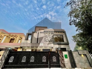 10 marla brand new modern house for sale in rafi block Bahria Town