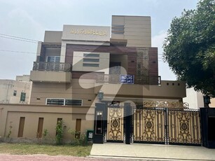 10 Marla Luxurious House For Sale In Rafi Block Bahira Town Lahore Bahria Town Rafi Block