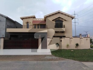 17 Marla Brig House For Sale Near To Park In Askari-10 Sector-F Askari 10 Sector F