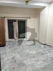 2 bedroom unfurnished Flat Available For Rent in E-11/4 E-11/4