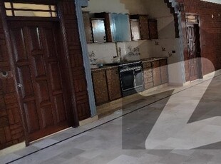 475 Yard Double Storey West Open Well Maintained House Gulshan-e-Iqbal Block 4A
