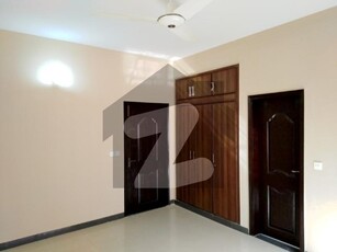 A Well Designed Flat Is Up For sale In An Ideal Location In Karachi Askari 5