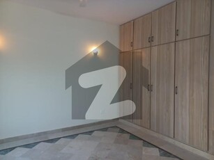 Avail Yourself A Great 1250 Square Feet Flat In E-11 E-11