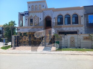 BEST OPPORTUNITY LUXURIOUS HOUSE FOR SALE RAFI BLOCK CORNER HOUSE 2 SIDE 60FT ROAD PAID HOT LOCATION MORE DETAILS CONTACT ME Bahria Town Rafi Block