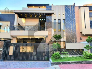 Designer 10 Marla House With Spacious Street View Bahria Town Phase 6