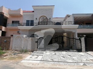 Investors Should Sale This Prime Location House Located Ideally In Wapda Town Wapda Town Phase 1 Block E