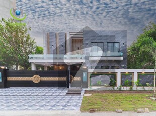 One Kanal Modern Bungalow For Sale At Hot Location Near Dolmen Mall DHA Phase 6 Block C
