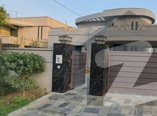 One Kanal Slightly Used Ultra-Modern Designer Bungalow For Sale At Prime Location Of DHA Lahore DHA Phase 4 Block FF