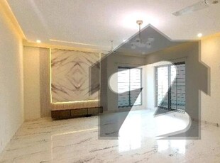 In Askari 11 - Sector D Flat For sale Sized 10 Marla Askari 11 Sector D