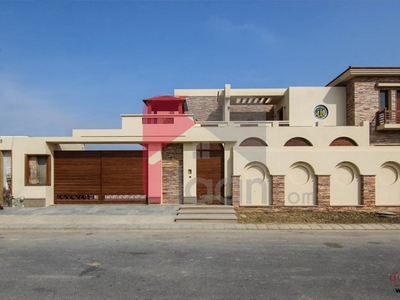 1000 ( square yard ) house for sale in Khayaban-e-Qasim, Phase 8, DHA, Karachi