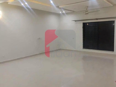 1.1 Kanal House for Rent (First Floor) in Cavalry Ground, Lahore