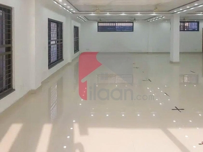 13.3 Marla Office for Rent in High Q Tower, Gulberg 5, Lahore