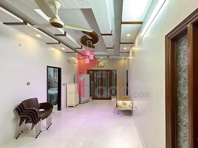 167 Sq.yd House for Sale (First Floor) in Block 5, Gulshan-e-Iqbal, Karachi