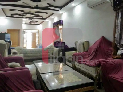 300 Sq.yd House for Sale (First Floor) in Block 7, Gulistan-e-Johar, Karachi