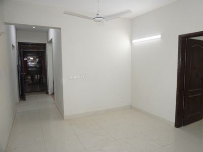 1150 Ft² Flat for Sale In Gulshan-e-Iqbal Block 2, Karachi
