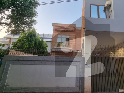 8.25 Marla Double Story House For sale in Gulgasht Colony Multan Gulgasht Colony