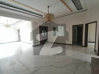 Stunning and affordable Prime Location House available for sale in Shalimar Colony Shalimar Colony